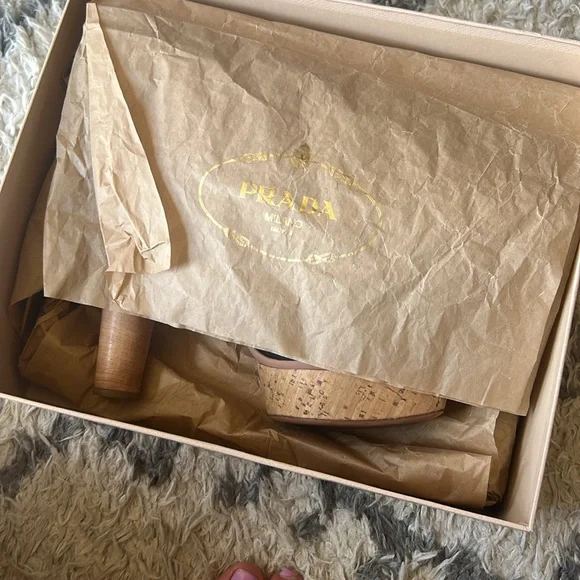 PRADA BLACK PEEP TOE CORK PLATFORM PUMPS - box included - Picture 16 of 17